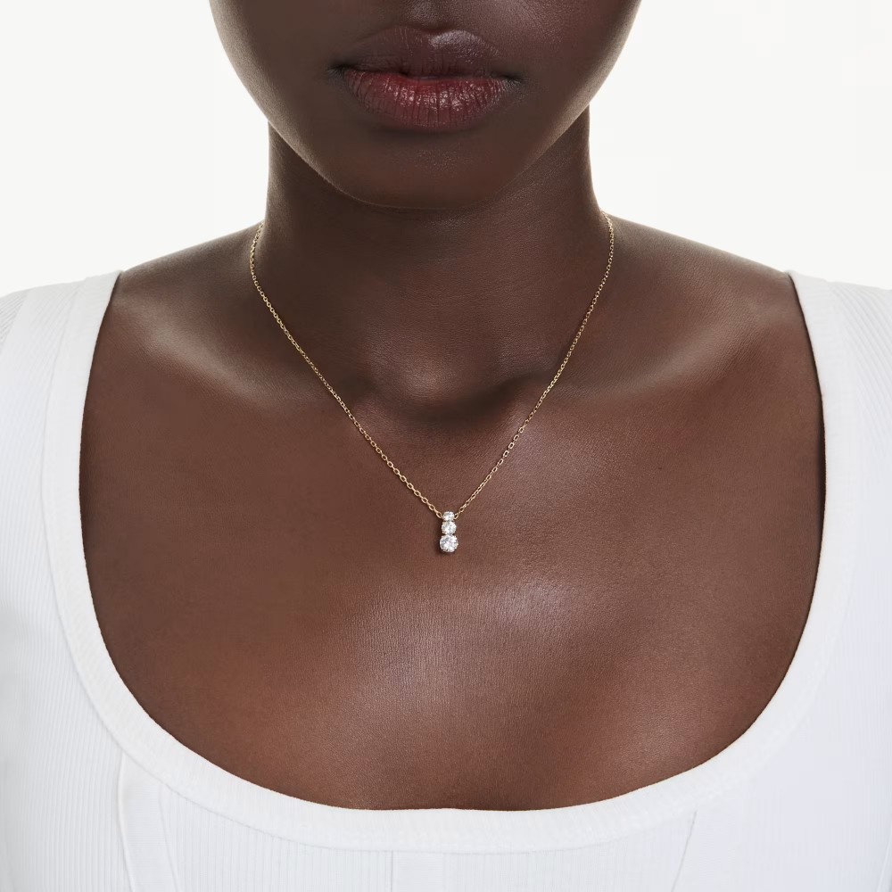 SWAROVSKI Μενταγιόν Stella Attract, Στρογγυλή κοπή, Λευκό, Επιμετάλλωση σε Χρυσό Τόνο 5723298 SWAROVSKI Μενταγιόν Stella Attract, Στρογγυλή κοπή, Λευκό, Επιμετάλλωση σε Χρυσό Τόνο 5723298