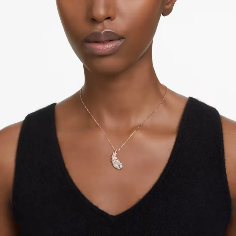 SWAROVSKI Nice Μενταγιόν Φτερό, Λευκό, Επιμετάλλωση σε ροζ χρυσαφί τόνο 5663483