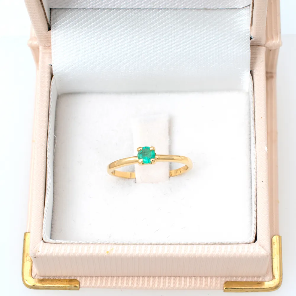 18K Χρυσό Δαχτυλίδι με Σμαράγδι DE00007