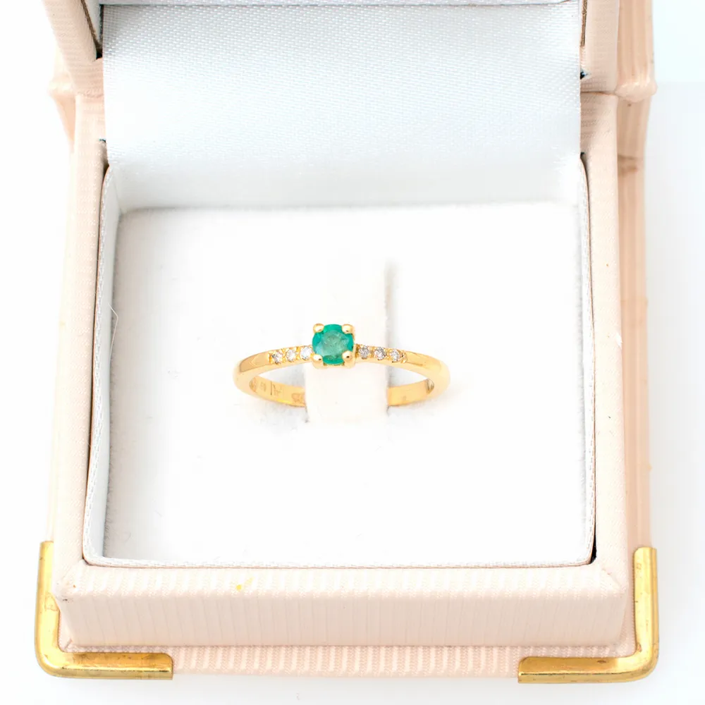 18K Χρυσό Δαχτυλίδι με Σμαράγδι & Διαμάντια DE00029