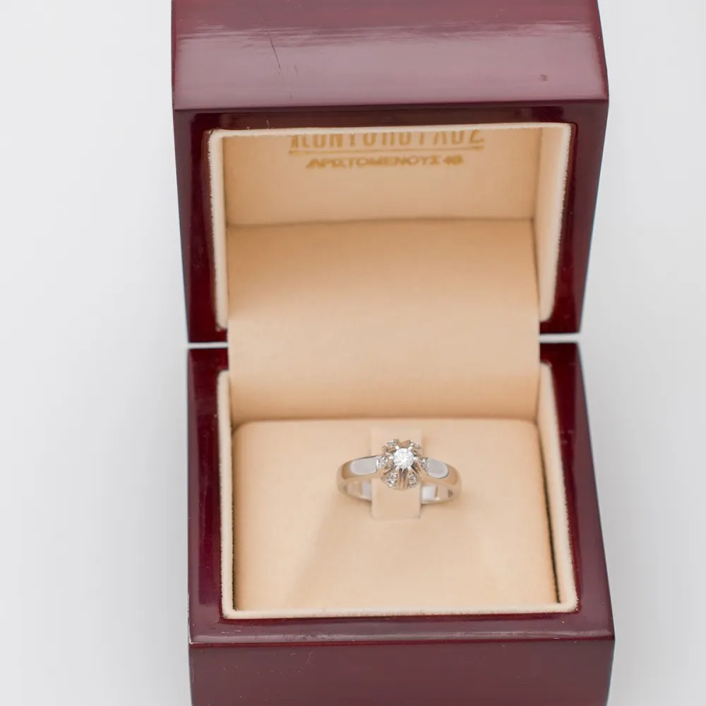 18K Μονόπετρο Δαxτυλίδι Αρραβώνων με Διαμάντι K08