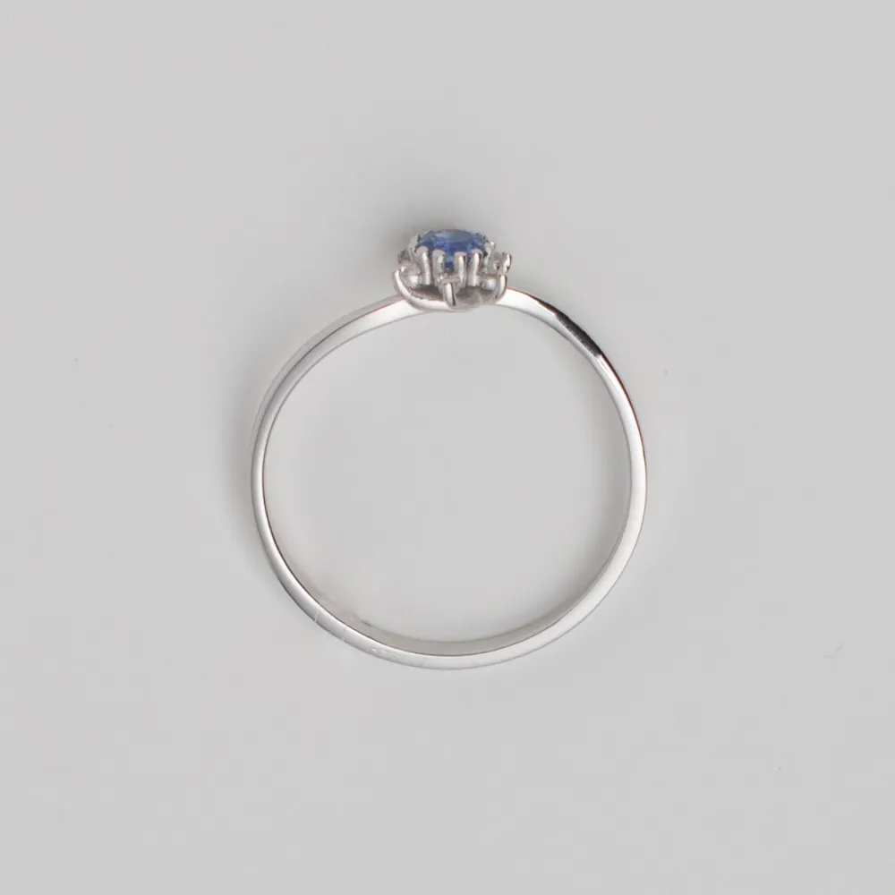 18K Μονόπετρο Δαxτυλίδι Αρραβώνων με Ζαφείρι και Διαμάντια REM064
