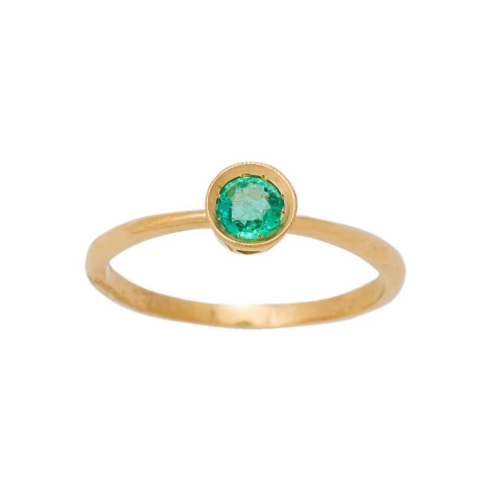 18K Χρυσό Δαχτυλίδι με Σμαράγδι REM082